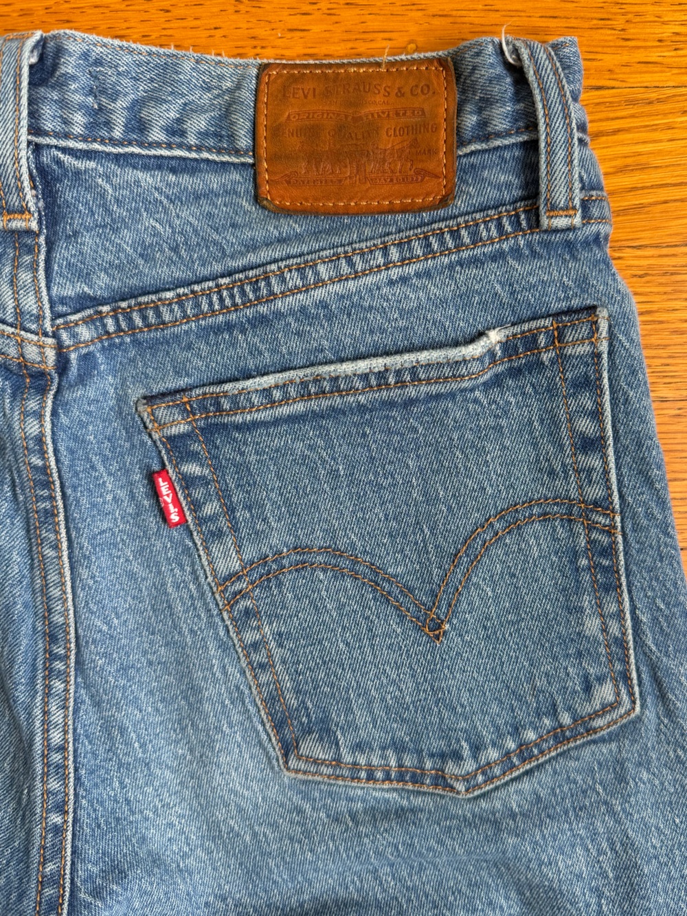 Gently Used Levi's Wedgie Denim Jeans (US 26)